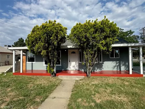 902 Elm Ave, Beaumont, CA 92223