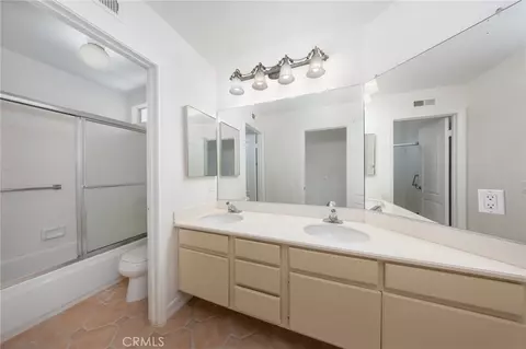 Bath - 30030 Corte Cantera, Temecula, CA 92591 photo 2 of 2