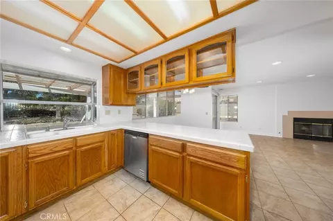 Kitchen - 30030 Corte Cantera, Temecula, CA 92591 photo 2 of 2