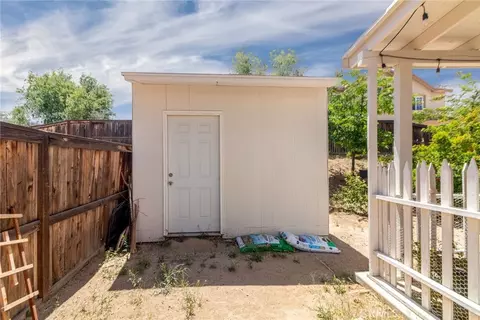 Exterior - 10156 Marissa Ct, Hesperia, CA 92345 photo 6 of 9
