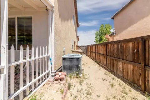 Exterior - 10156 Marissa Ct, Hesperia, CA 92345 photo 7 of 9