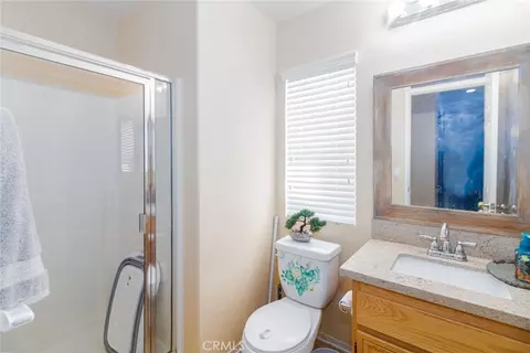 Bath - 10156 Marissa Ct, Hesperia, CA 92345 photo 1 of 2