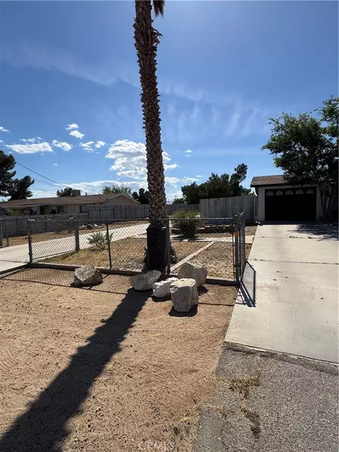 Exterior - 11968 Bornite, Hesperia, CA 92345 photo 4 of 11