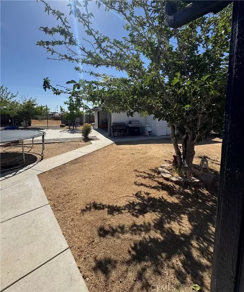 Exterior - 11968 Bornite, Hesperia, CA 92345 photo 8 of 11