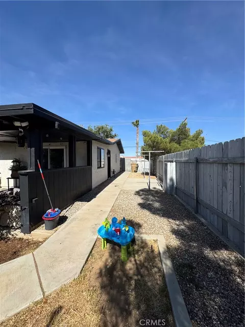 Exterior - 11968 Bornite, Hesperia, CA 92345 photo 6 of 11