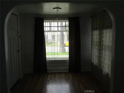 Living - 3076 Lemon, Riverside, CA 92501 photo 2 of 4