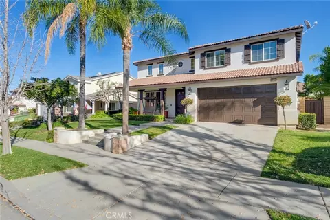 Exterior - 2967 Mangular, Corona, CA 92882 photo 6 of 7