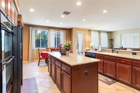 Kitchen - 2967 Mangular, Corona, CA 92882 photo 5 of 5