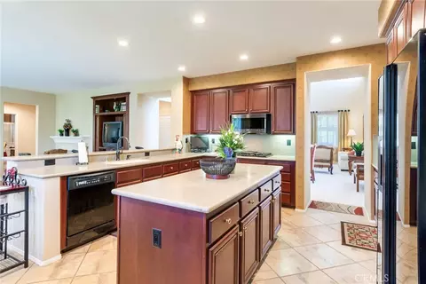 Kitchen - 2967 Mangular, Corona, CA 92882 photo 3 of 5