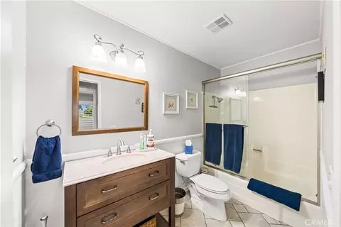 Bath - 4040 Penrod, Riverside, CA 92505 photo 1 of 2