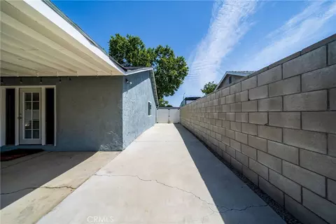 Exterior - 4040 Penrod, Riverside, CA 92505 photo 6 of 9