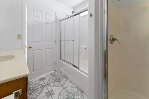Bath - 217 E 5th St, Perris, CA 92570 photo 3 of 4