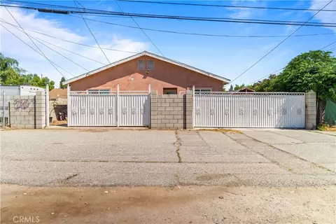 Exterior - 217 E 5th St, Perris, CA 92570 photo 6 of 6