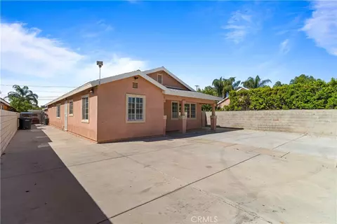 Exterior - 217 E 5th St, Perris, CA 92570 photo 2 of 6