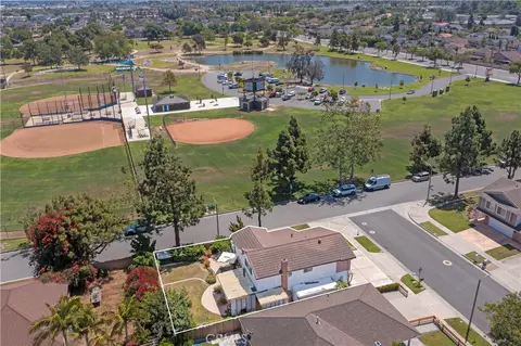 2001 W San Lorenzo, Santa Ana, CA 92704