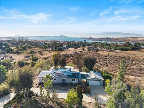 20204 Lakeridge, Perris, CA 92570 photo 3