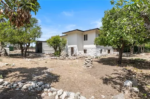 Exterior - 1202 Amethyst St, Mentone, CA 92359 photo 4 of 6