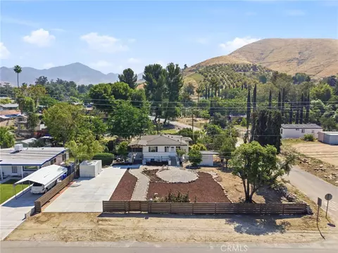 View/Area - 1202 Amethyst St, Mentone, CA 92359 photo 2 of 3