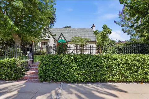 Exterior - 4579 University, Riverside, CA 92501 photo 6 of 14