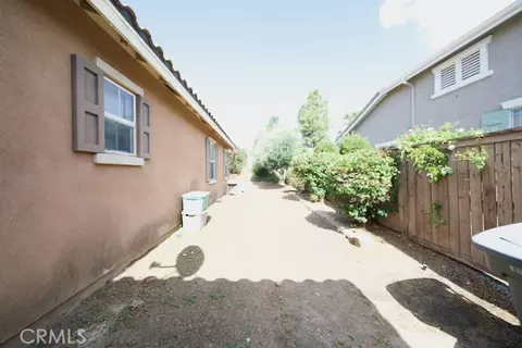 Exterior - 42585 Devant Cir, Temecula, CA 92592 photo 4 of 6