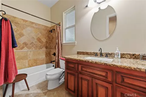 Bath - 9609 Equestrian Dr, Riverside, CA 92503 photo 3 of 6