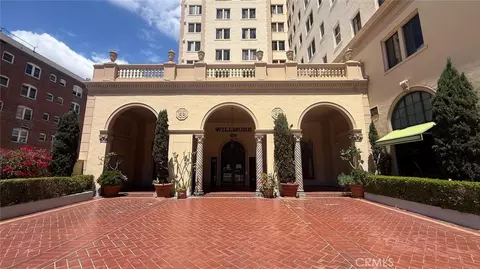 Exterior - 315 W 3rd, Long Beach, CA 90802 photo 1 of 2