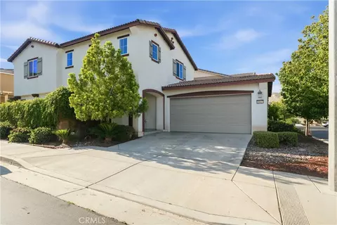 10427 Peregrine Pl, Moreno Valley, CA 92557