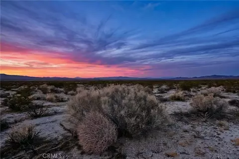1 Topanga St, Newberry Springs, CA 92365