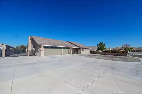 Exterior - 13934 Okesa, Apple Valley, CA 92307 photo 2 of 8