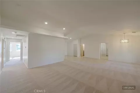 Living - 13934 Okesa, Apple Valley, CA 92307 photo 3 of 5