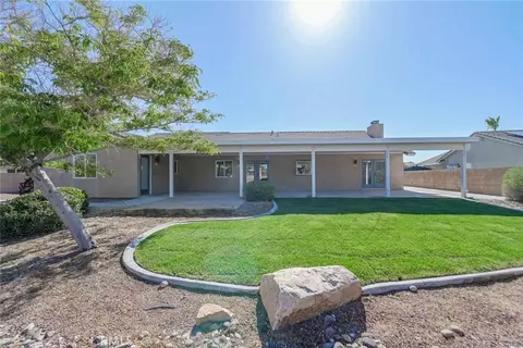 Exterior - 13934 Okesa, Apple Valley, CA 92307 photo 7 of 8