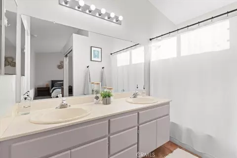 Bath - 19727 Westerly, Riverside, CA 92508 photo 2 of 3