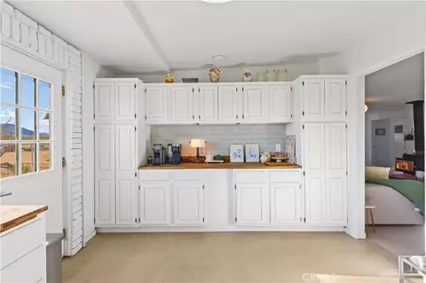Kitchen - 60611 Birdie Ln, Landers, CA 92285 photo 4 of 4