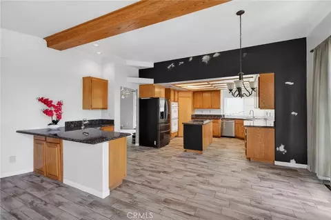 Kitchen - 6953 Dover Ct, Highland, CA 92346 photo 5 of 5