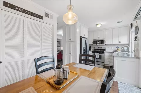 Dining - 53 Thicket #38, Irvine, CA 92614 photo 3 of 4