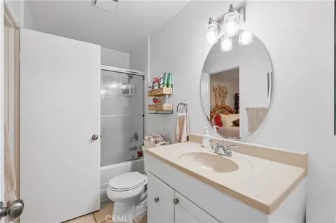 Bath - 53 Thicket #38, Irvine, CA 92614 photo 2 of 3