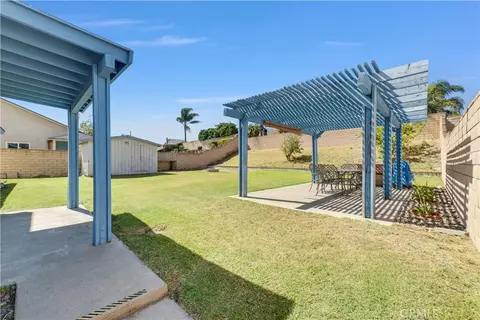 Exterior - 12356 Thistle Dr, Rancho Cucamonga, CA 91739 photo 4 of 8