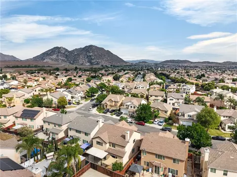 View/Area - 3908 Bluff, Perris, CA 92571 photo 6 of 9