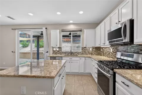Kitchen - 3908 Bluff, Perris, CA 92571 photo 1 of 2