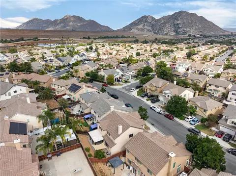 View/Area - 3908 Bluff, Perris, CA 92571 photo 7 of 9