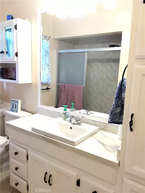 Bath - 8258 Madrona Dr, Fontana, CA 92335 photo 1 of 1