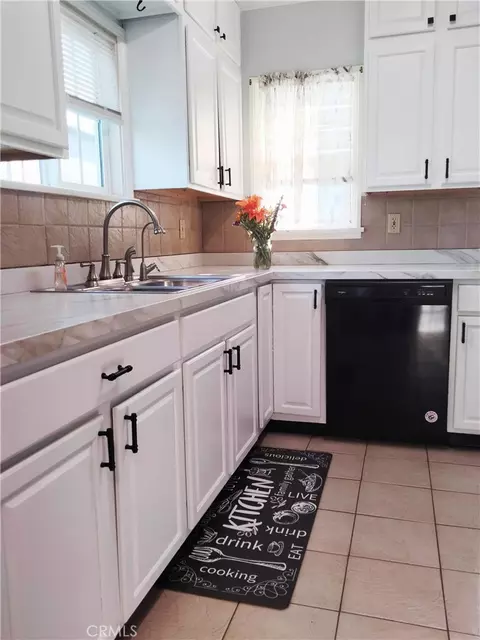 Kitchen - 8258 Madrona Dr, Fontana, CA 92335 photo 1 of 2