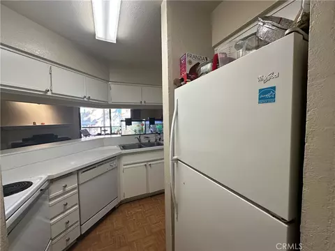 Kitchen - 10655 Lemon Ave #2709, Rancho Cucamonga, CA 91737 photo 1 of 2