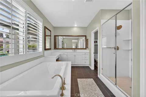 Bath - 16560 Sol Ave, Riverside, CA 92503 photo 3 of 4