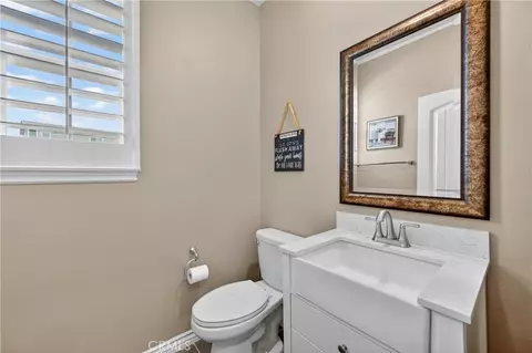 Bath - 16560 Sol Ave, Riverside, CA 92503 photo 1 of 4