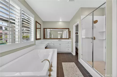 Bath - 16560 Sol Ave, Riverside, CA 92503 photo 3 of 3