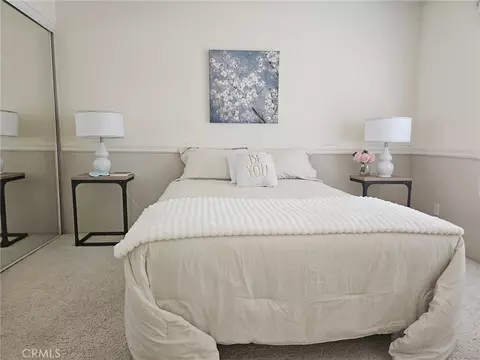 Bedroom - 1050 Ginger Cir, Corona, CA 92879 photo 4 of 9