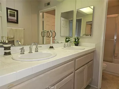 Bath - 1050 Ginger Cir, Corona, CA 92879 photo 2 of 2