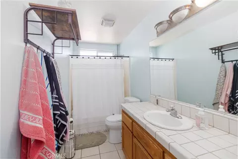 Bath - 18936 Rocksprings, Hesperia, CA 92345 photo 1 of 3