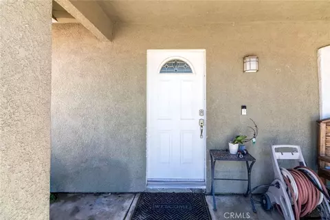 Entry Way - 18936 Rocksprings, Hesperia, CA 92345 photo 1 of 3